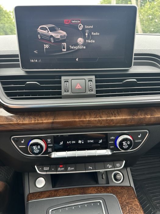 Audi Q5 2018 авто в ідеальному стані
