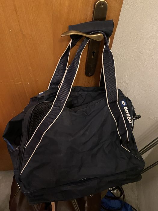 Mala azul ideal para ir ao ginasio ou ir de viagem