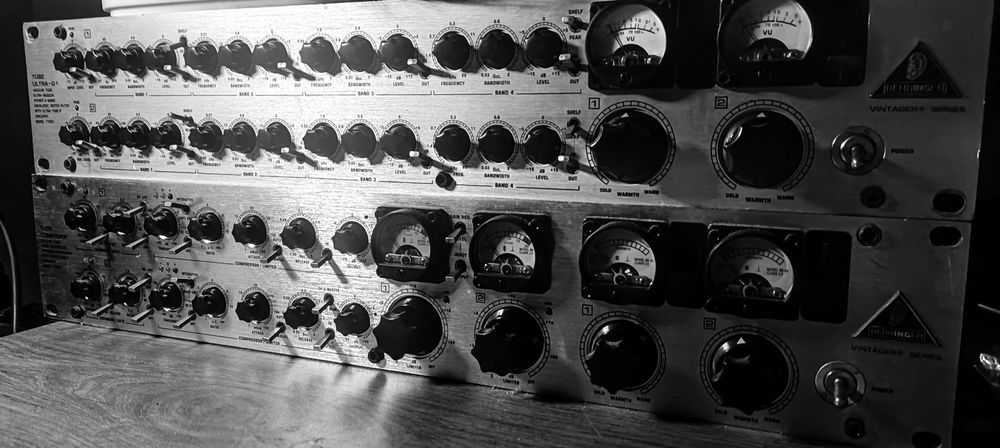 Behringer T1951 Ultra Q еквалайзер