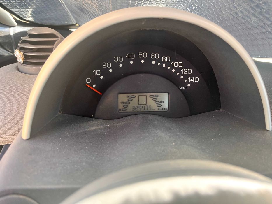 Vende-se carro smart conservado