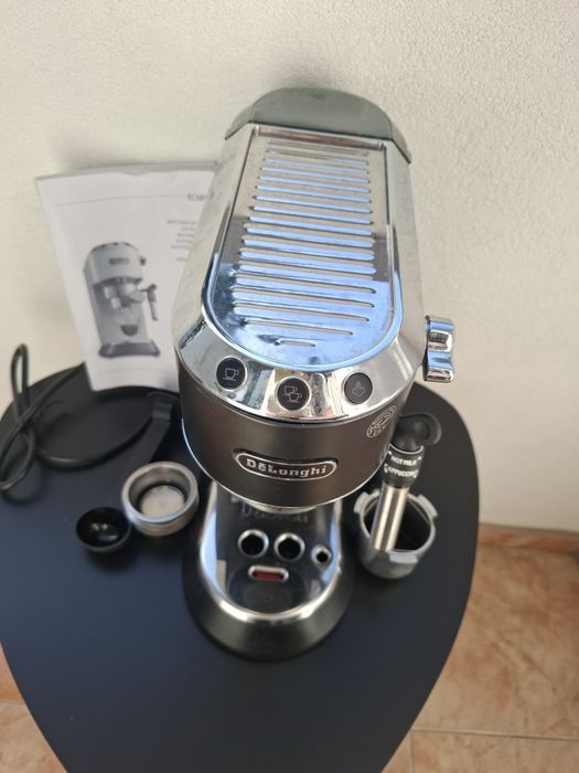 Ekspres do kawy kolbowy delonghi