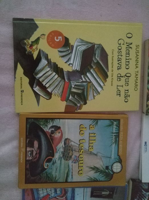 Livros juvenis atuais escolas