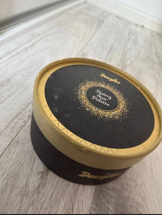 Paleta cieni Douglas Rising Star Palette