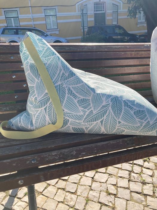 Almofada/Puff para a praia, piscina ou jardim. Nova