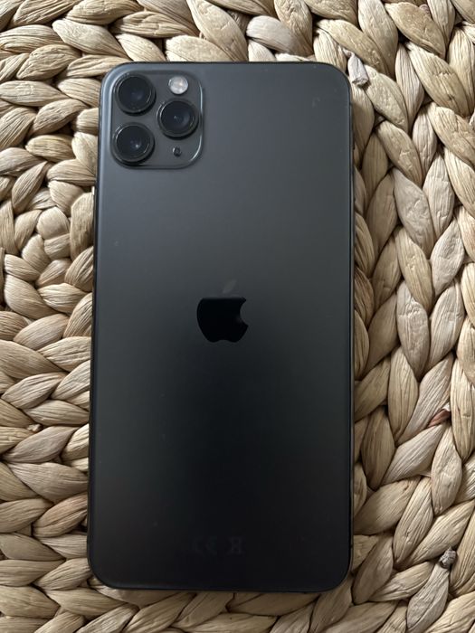 Iphone 11 Pro Max 64+ 4 casy