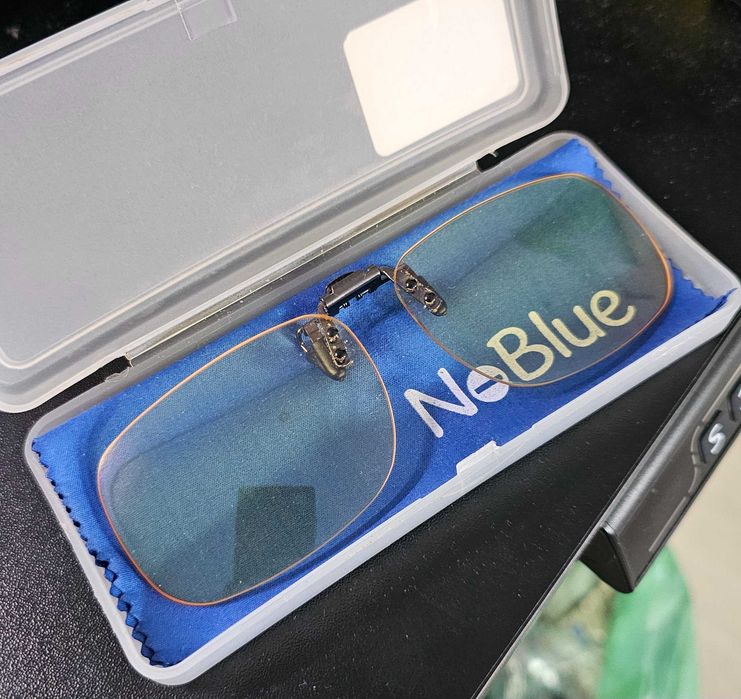 Nakładki blokujące swiatło niebieskie NoBlue
