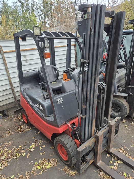 Оренда навантажувача вилкового Linde H18D 4700mm