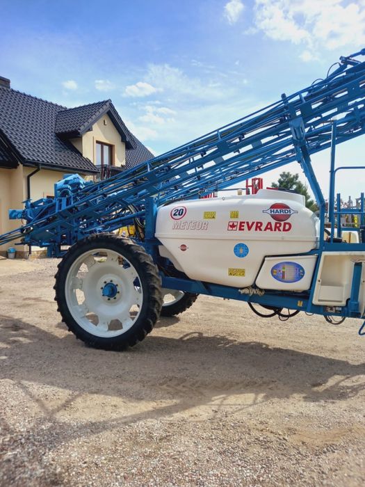 Opryakiwacz evrard meteor  hardi. 2800l/24m skrętny dyszel