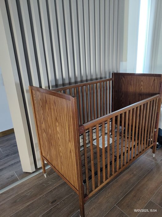 Berço de bebê,,,