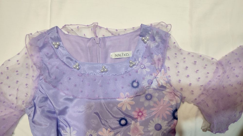 Vestido fantasia encanto Isabela - Isabella 6-7 anos.
Ideal para usar