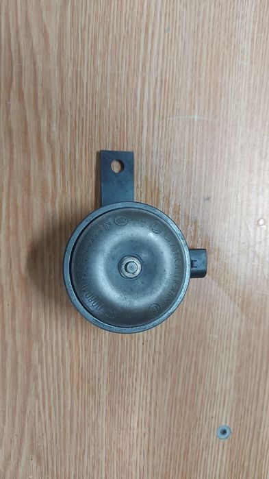 Porsche taycan клаксон сигналізації 9y0951101