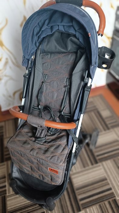 Детскую коляску Carrello Astra