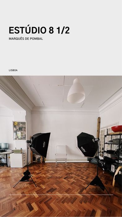 Desk on cowork / secretária em escritório partilhado