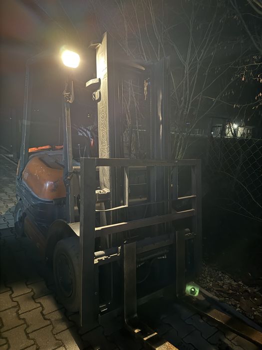 Wózek widłowy Toyota 6FG15 przesów boczny GPW rak