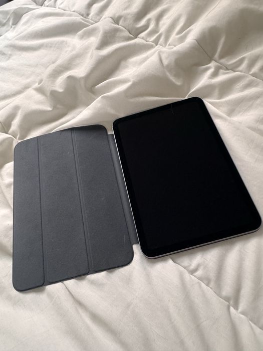 iPad Mini 7 Cellular + Etui Apple + Rysik Apple