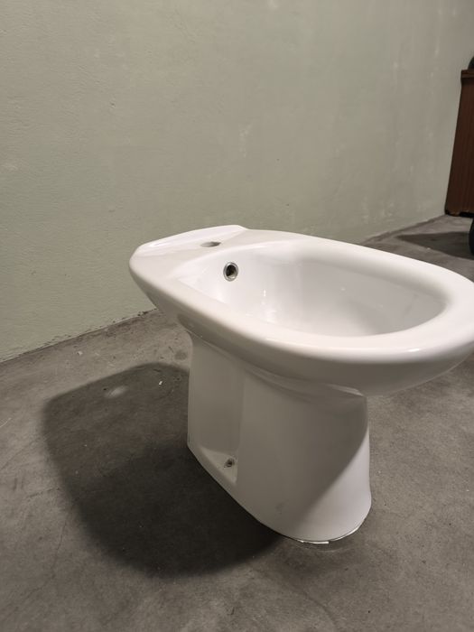 Bidé usado em boas condições