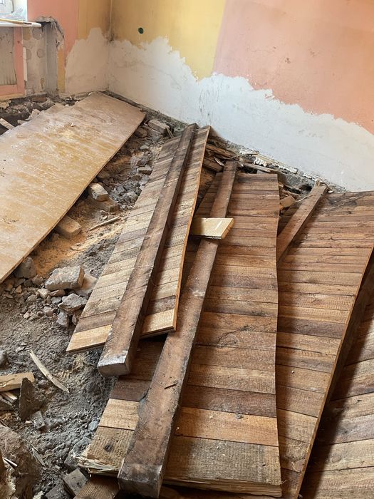 Oddan drewno z podłóg