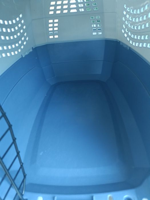 Caixa transportadora para cão pequeno / gato