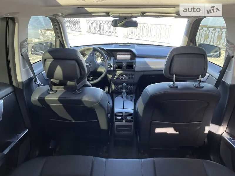 Автомобиль у відмінному стані Mersedes GLK