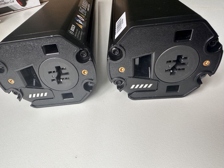 Батарея Bosch power tube 625 вертикальна smart system
