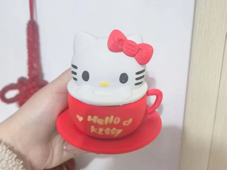 Copo/Caixa de Arrumação "Kitty"