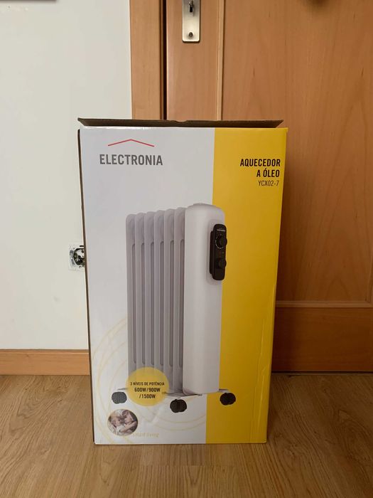Aquecedor a óleo - na caixa - pouquíssimo uso