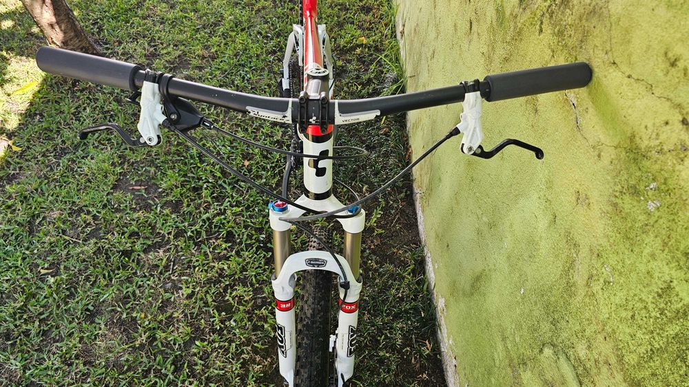 Bicicleta BTT - Cube HMS 110 Pro 20''