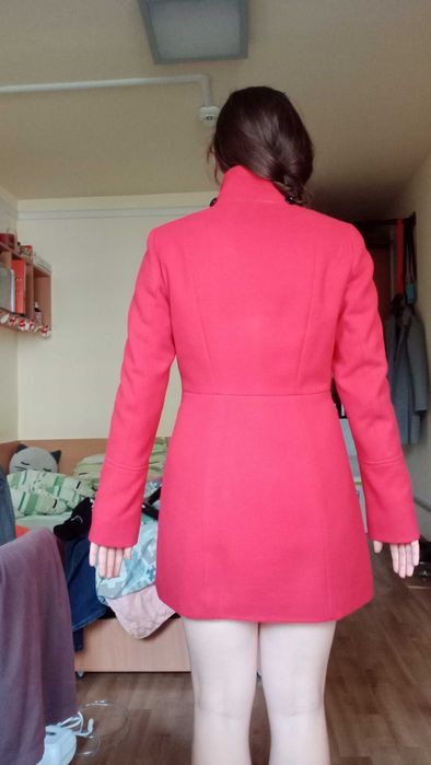 Czerwony płaszcz damski zimowy