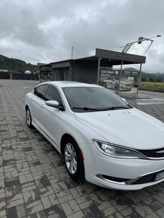 Продам Chrysler 200 2015 рік 2.4і