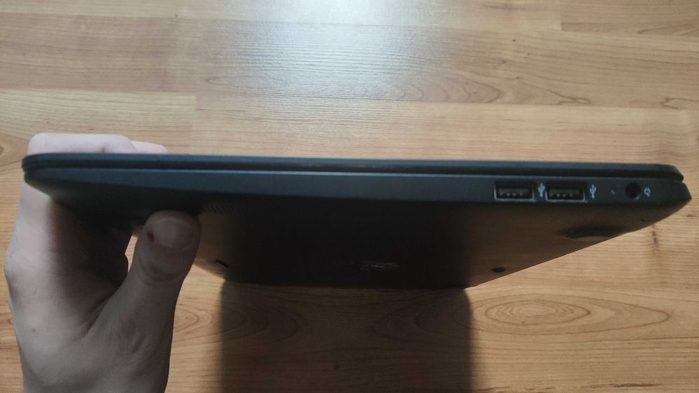 HP Chromebook 14 G4 [Celeron N2840, 4GB RAM, 16GB eMMC]