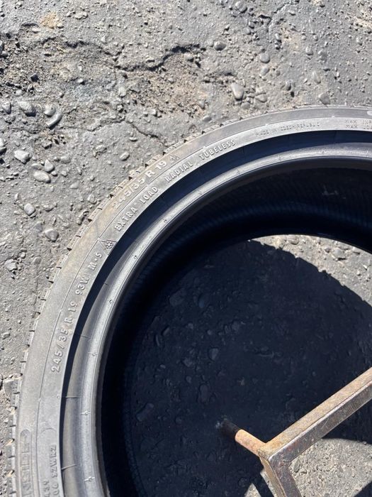 Шини 245/35 R19   Continental 2024p зима 6,4/6,8мм