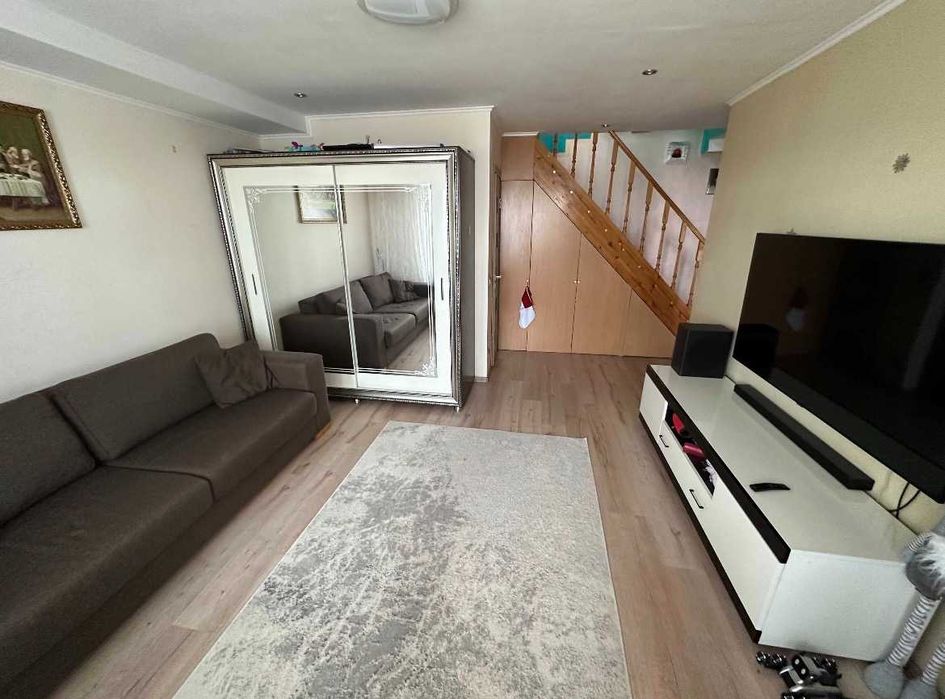 Продаж 3 кімн квартири з газовим опаленням. Мінімальне оформлення