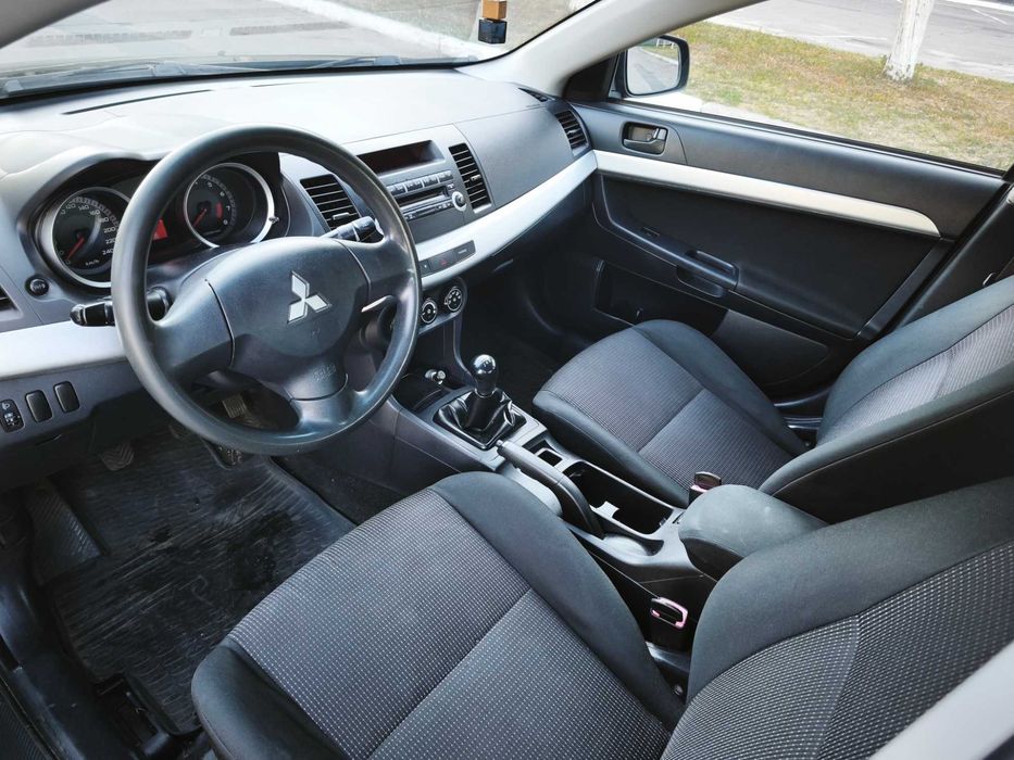 Mitsubishi Lancer 10