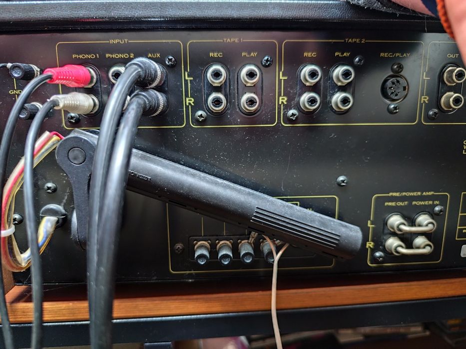 Wzmacniacz Sansui AU-555A
