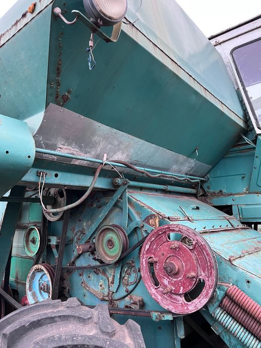 Комбайн нива СК-5 один з двох на вибір