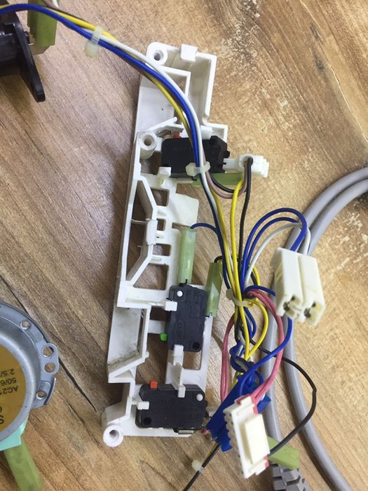 Друкована плата, термодатчик Запчастини до мікрохвильовки LG MS2042G