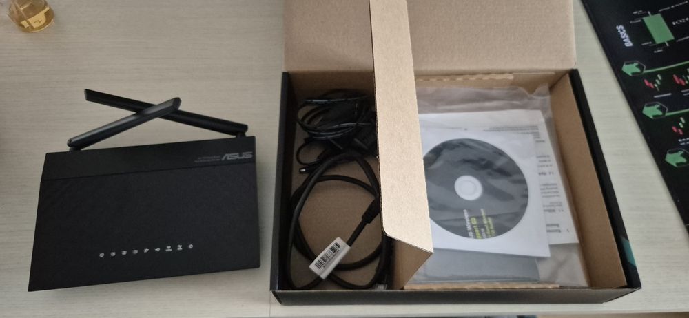 Router ASUS RT-AC51U