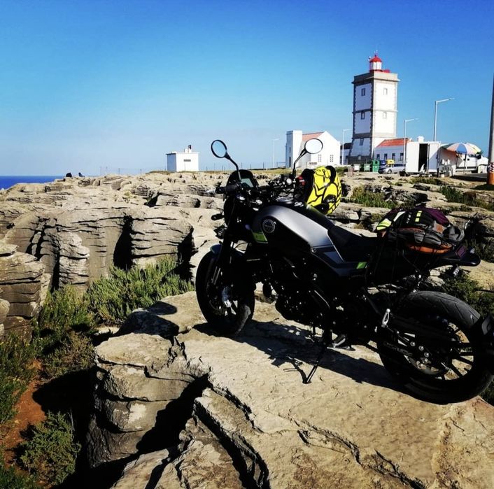 Benelli Leoncino 250 / Troco