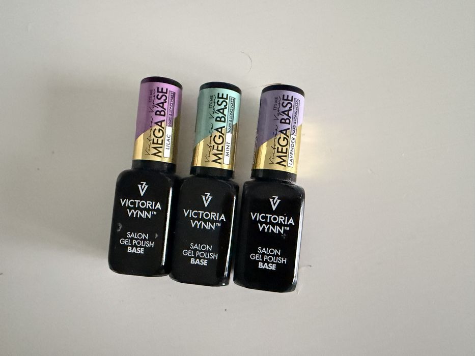 Mega base victroria vynn