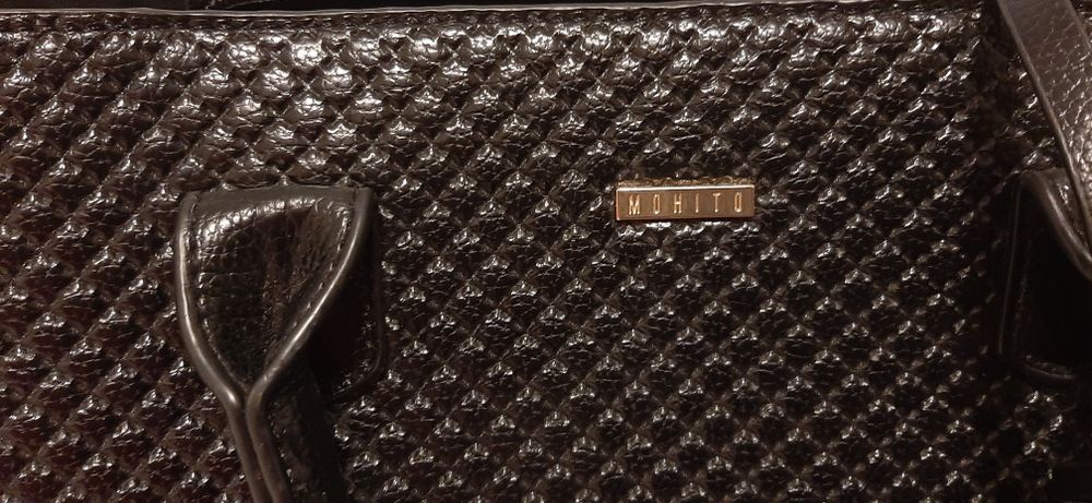 Czarna torebka Mohito