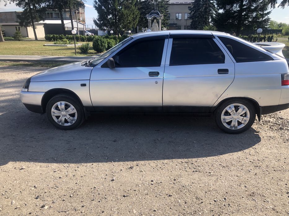 Легковий автомобіль ВАЗ 2110