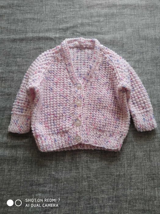 Sweterek niemowlęcy dla dziewczynki rozm 62-68cm[3-6mies]