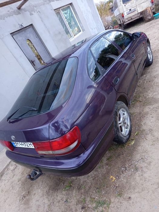 Продам Тойота Карина