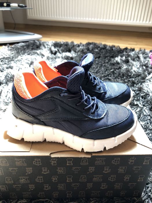 Reebok, buty chłopiece , USA, rozm 18 cm , jak nowe