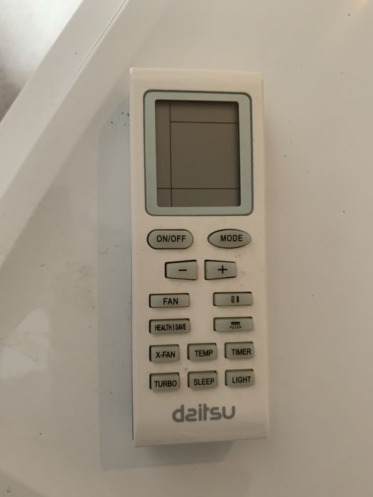 Ar condicionado Daitsu (quente e frio)