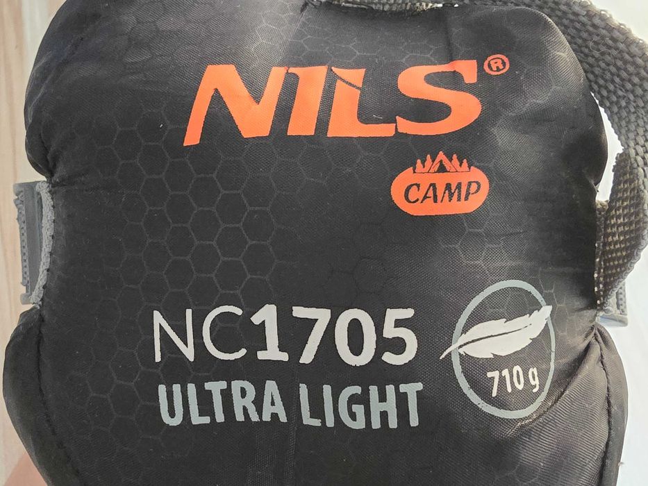 Śpiwór NILS Camp (ultra light 710g)