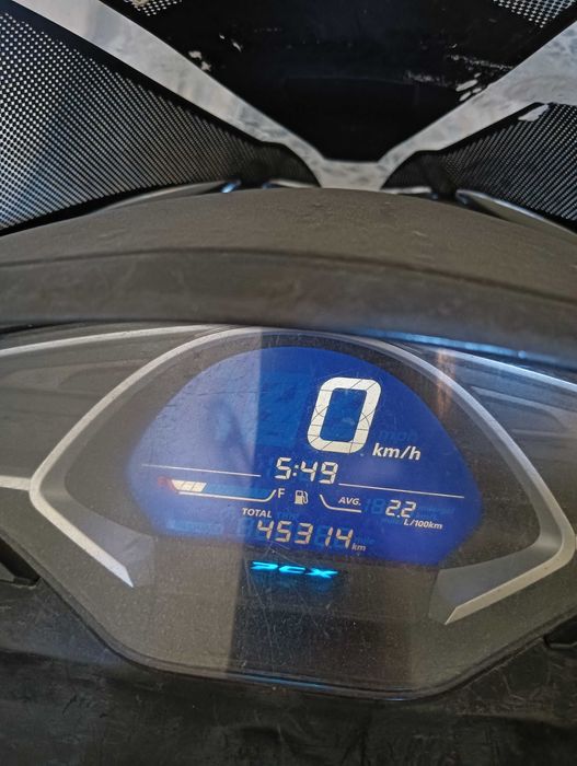 Honda PCX 125 faróis Xénon + Mala