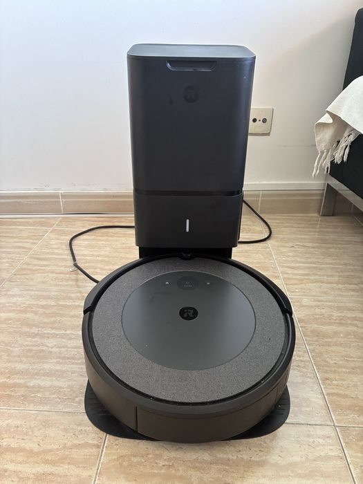 iRobot Roomba i3+ + Clean Base | Auto-esvaziamento | Muito Bom Estado