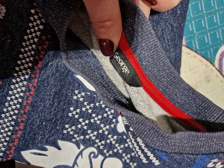 Продам світерок на хлопчика