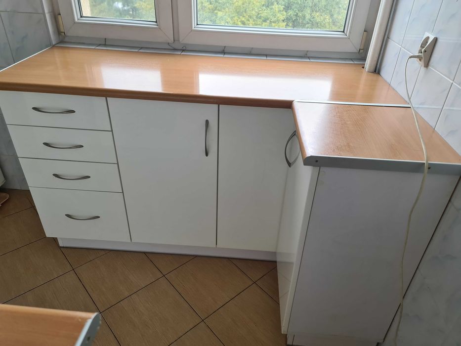 Meble kuchenne białe połysk